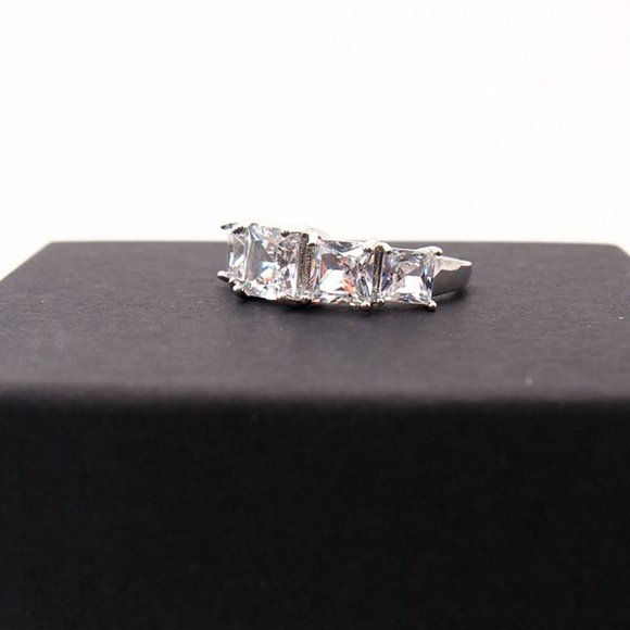 Incredible 5 Stone 6.00ctw Princess Cut Ring " Must See " - Picture 6 of 11